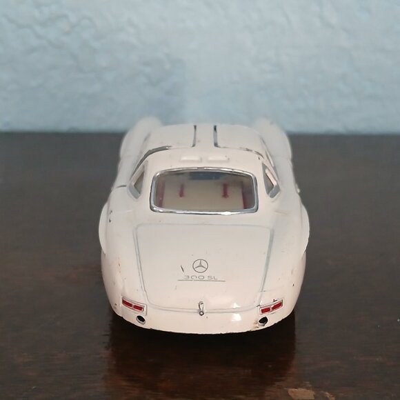 1964 MERCEDES-BENZ 300SL Scale 1/36 Cream PULL N GO KINSMART - Picture 3 of 8